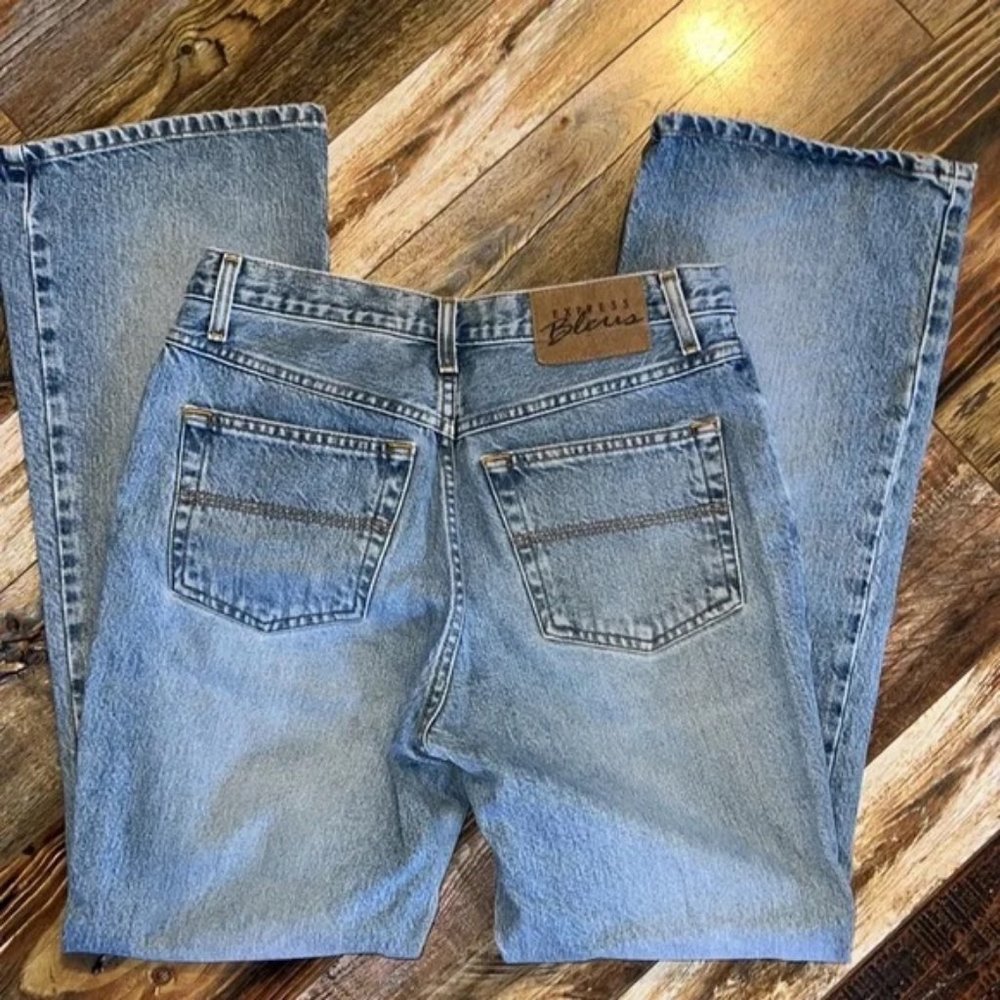 Express Bleus Moda Flare Jeans - Picture 4 of 7